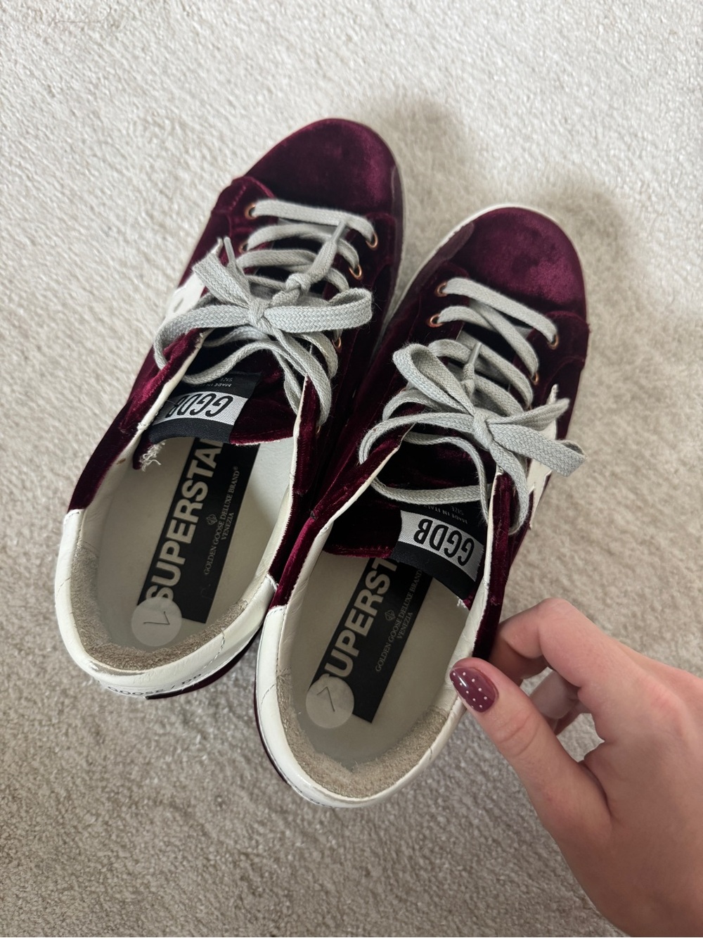 Golden Goose Velvet Burgundy Star Sneakers with White Heel - Picture 3 of 11